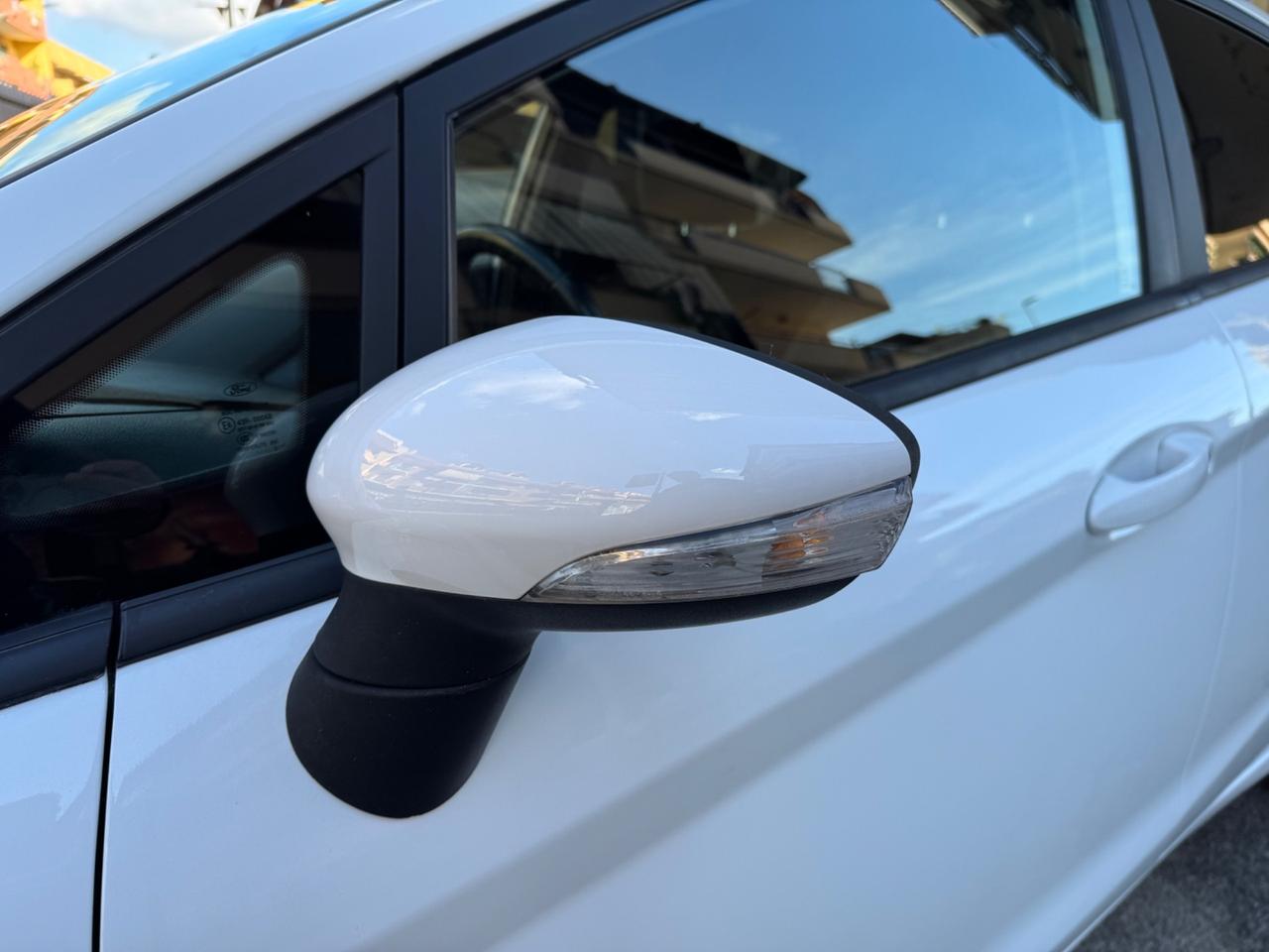 Ford Fiesta 1.4 5 porte GPL Business
