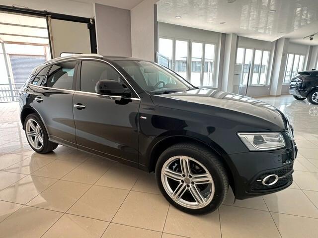 Audi Q5 2.0 TDI 190 CV S tronic S-Line Cambio autom NUOVO