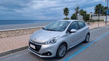 Peugeot 208 PureTech 82 5 porte Allure