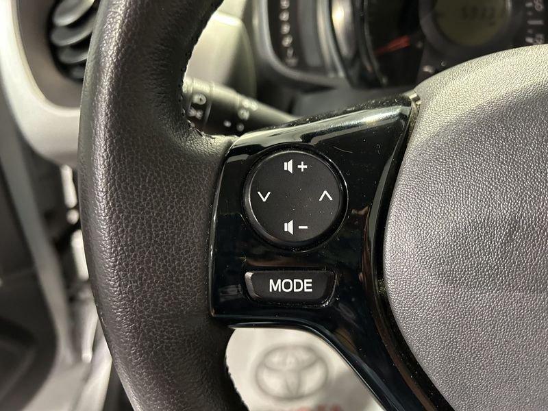 Citroën C1 C1 1.0 VTi 68 5 porte Shine + NAVIGATORE