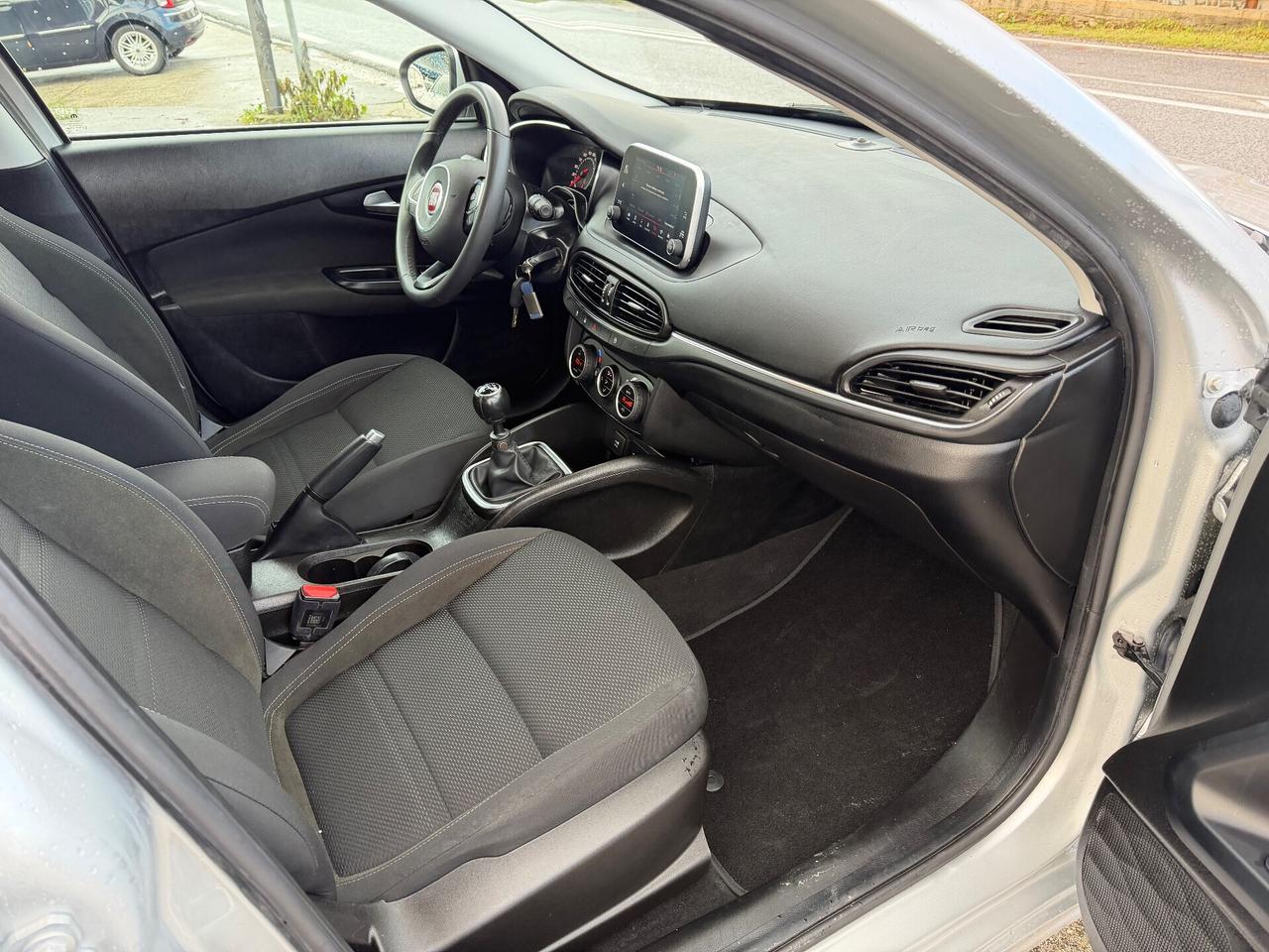 Fiat Tipo 1.6 Mjt S&S DCT SW Lounge