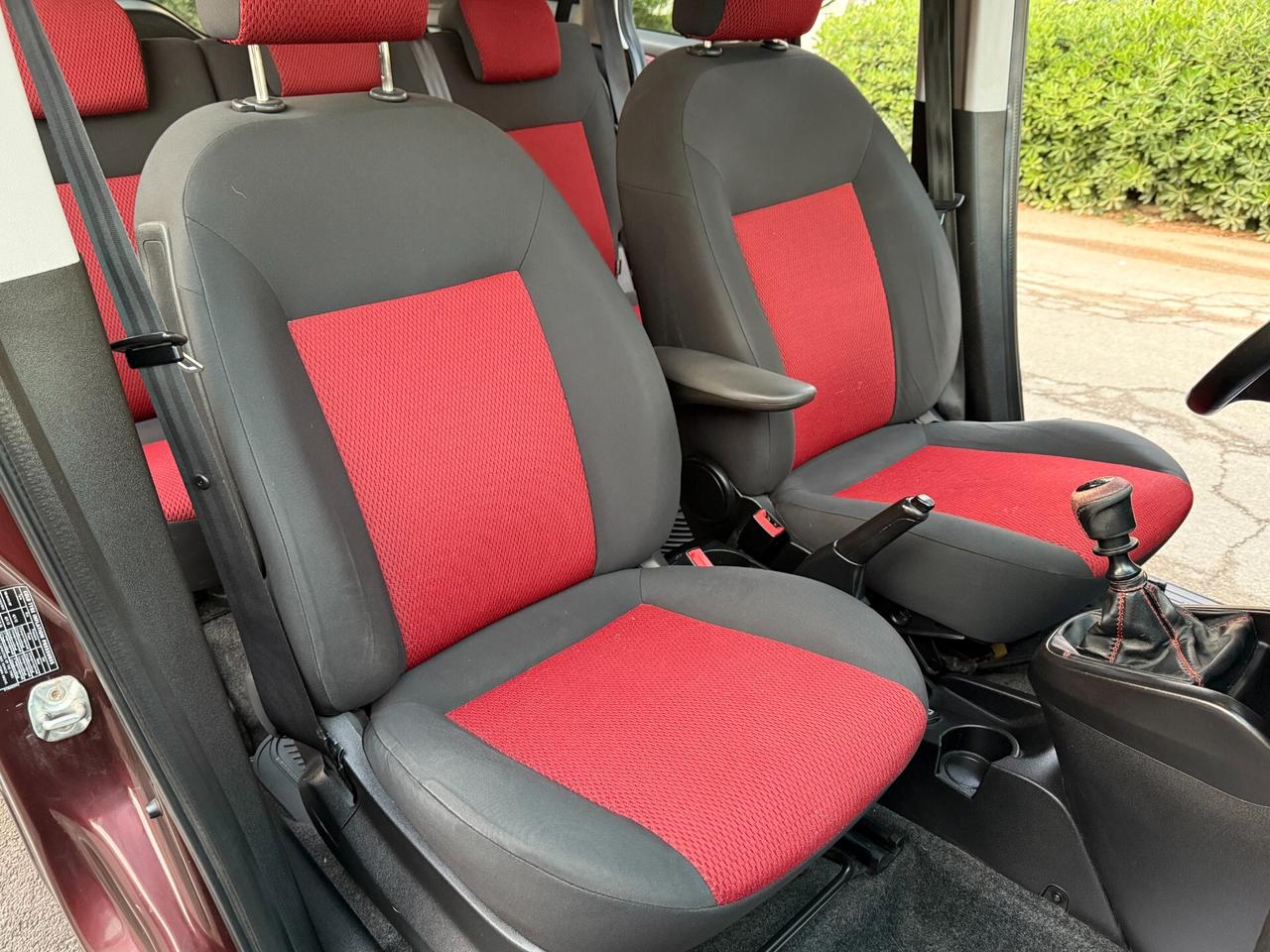 Fiat Doblò 1.6 MJT 90CV Emotion AUTOVETTURA - 2012