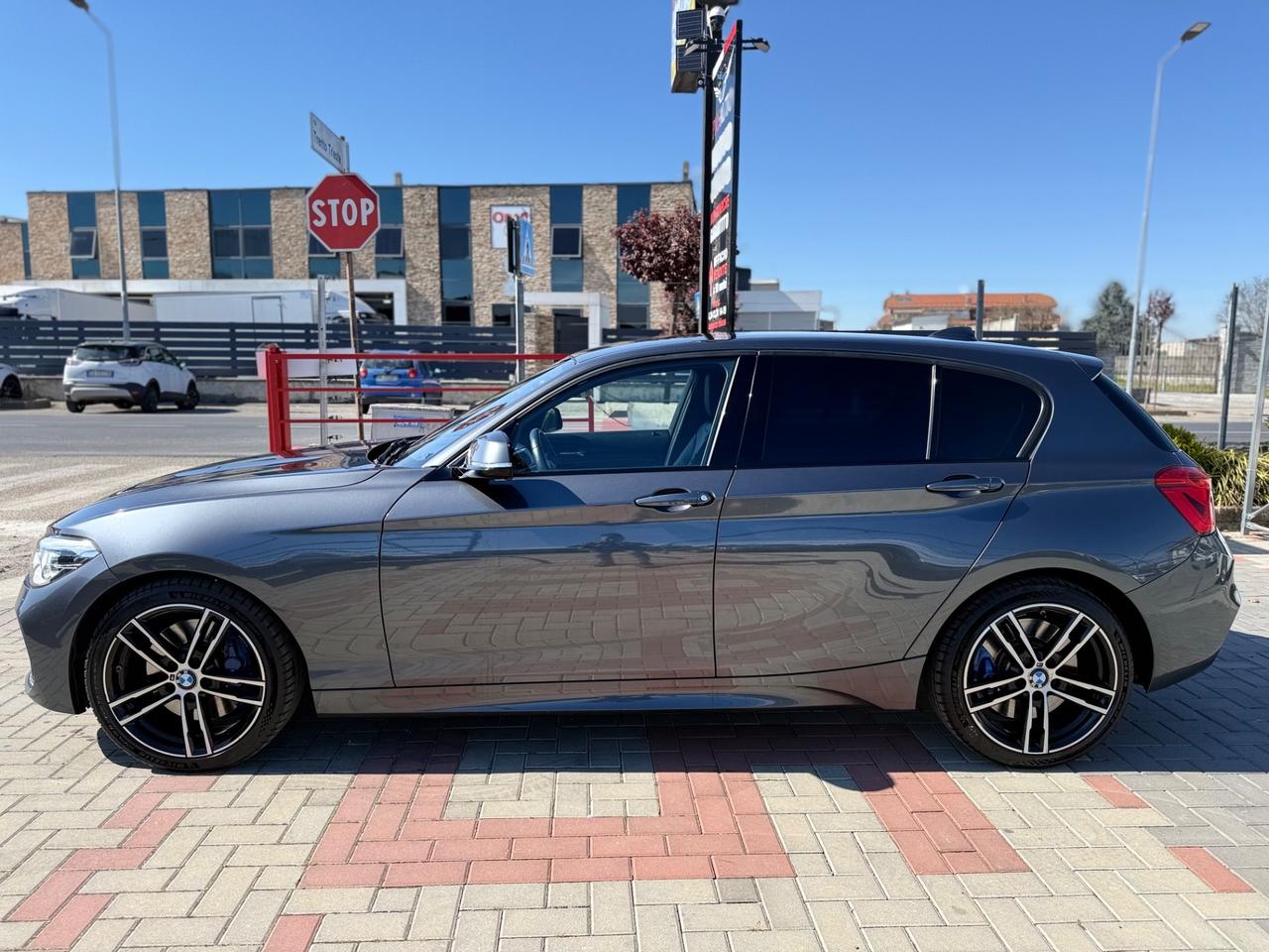 Bmw 125d 5p. Msport 225CV .RADAR.RETROCAMERA