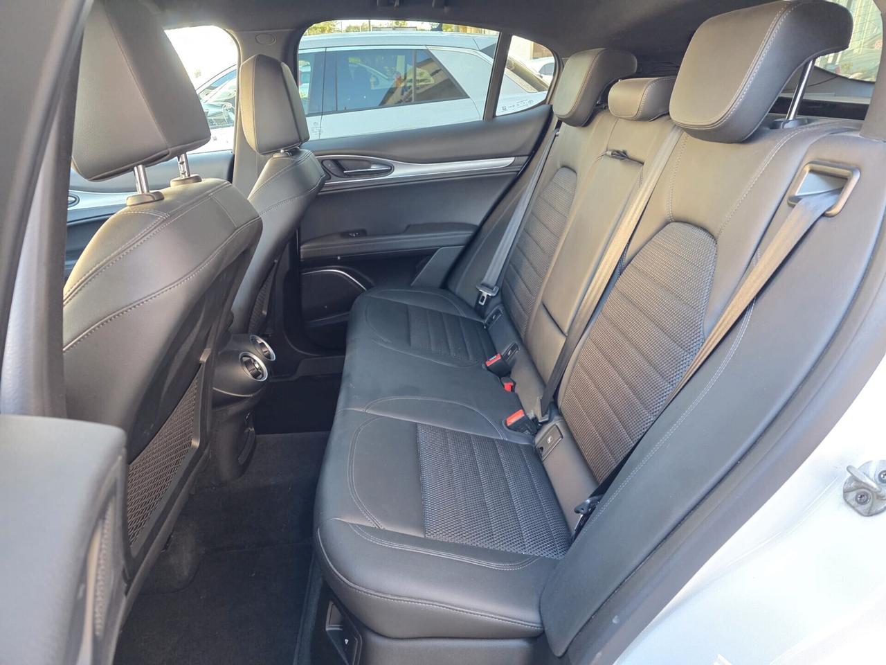 Alfa Romeo Stelvio 2.2D 190 CV AT8 Q4 GARANZIA 24 MESI