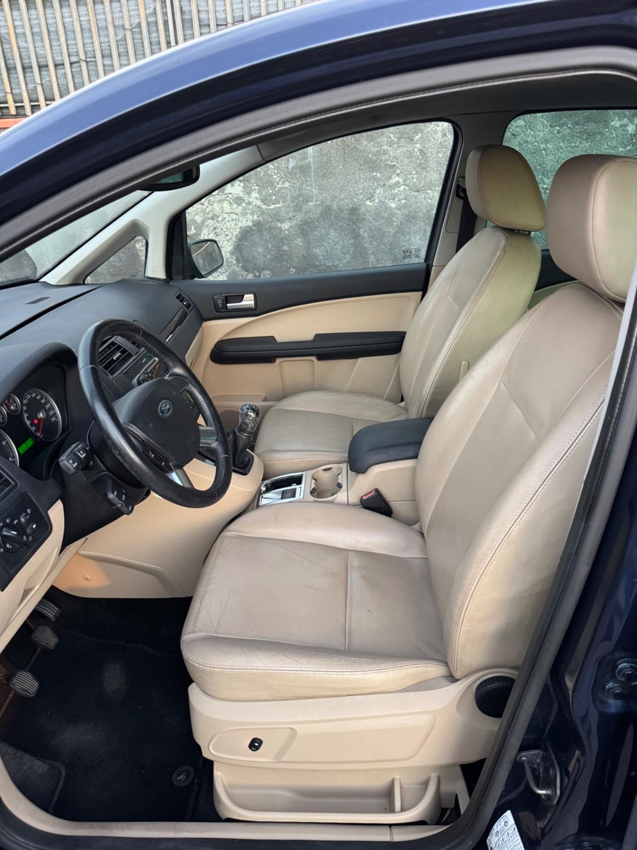 Ford Focus C-Max 1.6 TDCi INTERNI IN PELLE