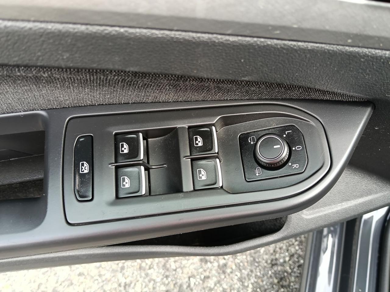 Volkswagen Golf 1.5 TSI Life #11539