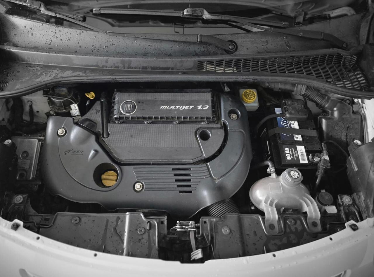 Fiat 500L 1300multijet Black e white luonge