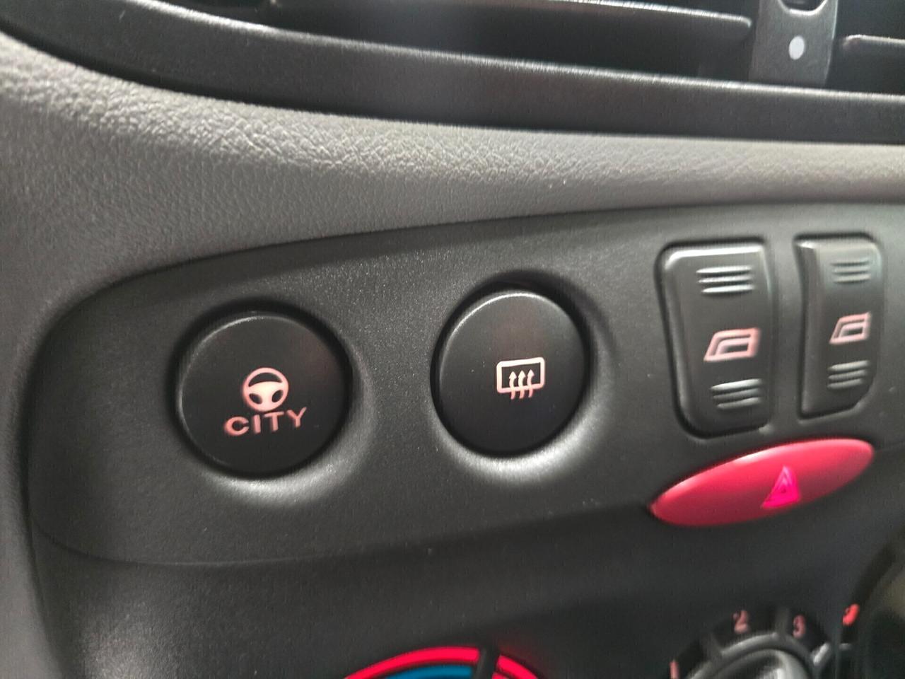 Fiat Punto 1.2i cat 5 porte NEOPATENTATI