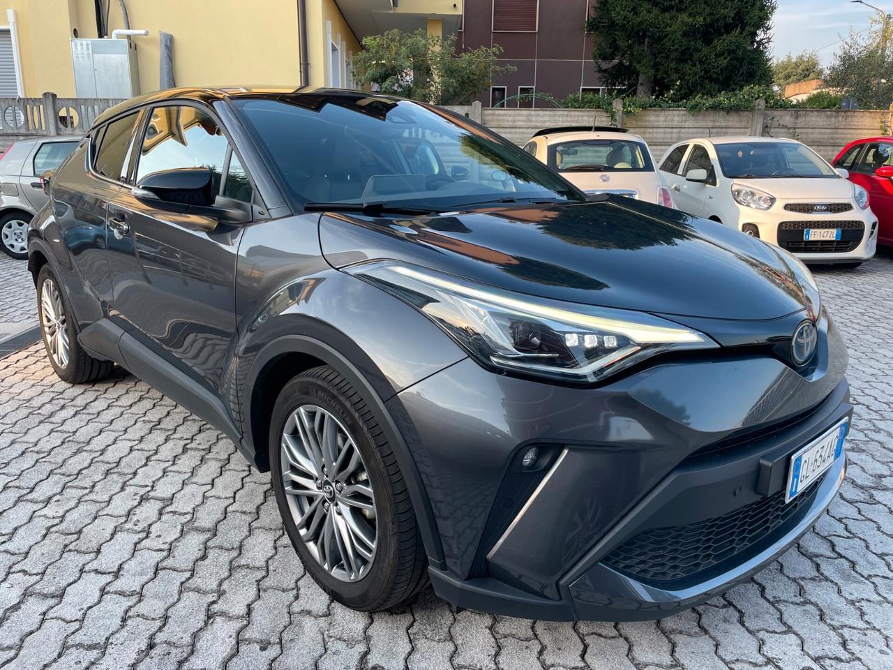 Toyota C-HR 2.0h luxury e-cvt SUPER FULL OPTIONAL