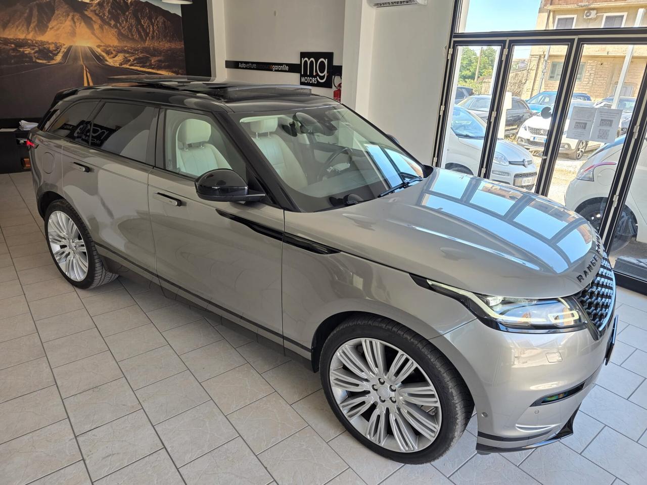 Land Rover Range Velar 3.0D V6 300 CV R-Dynamic HSE
