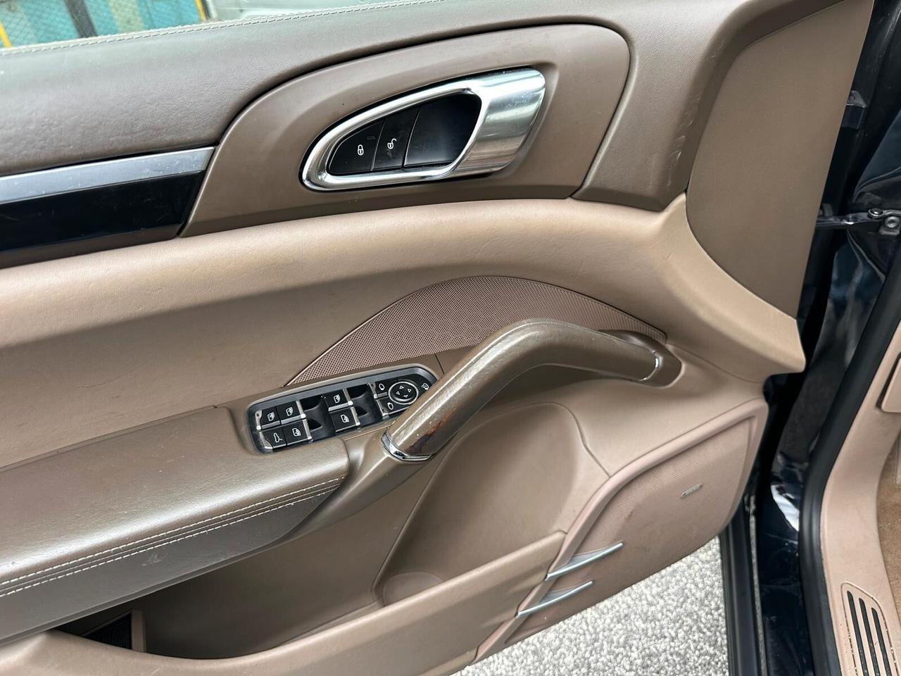 Porsche Cayenne 3.0 Diesel TETTO BOSE TELECAMERA