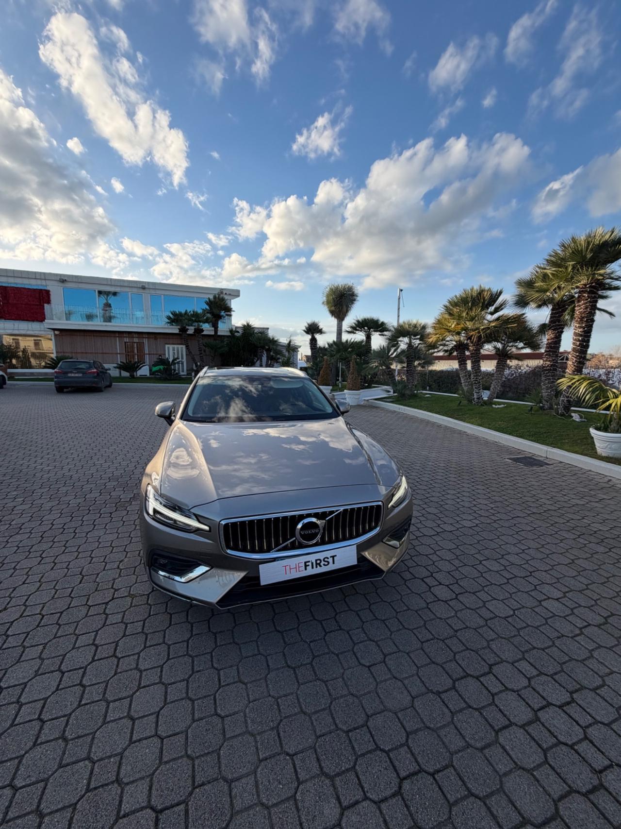 Volvo V60 D3 R-design