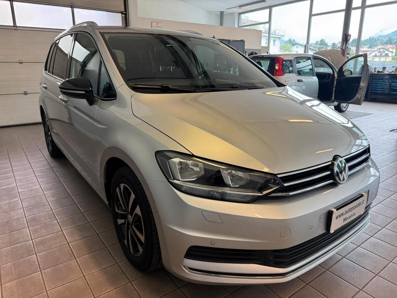 Volkswagen Touran 2.0 TDI 115 CV DSG IQDrive 7Posti Gancio
