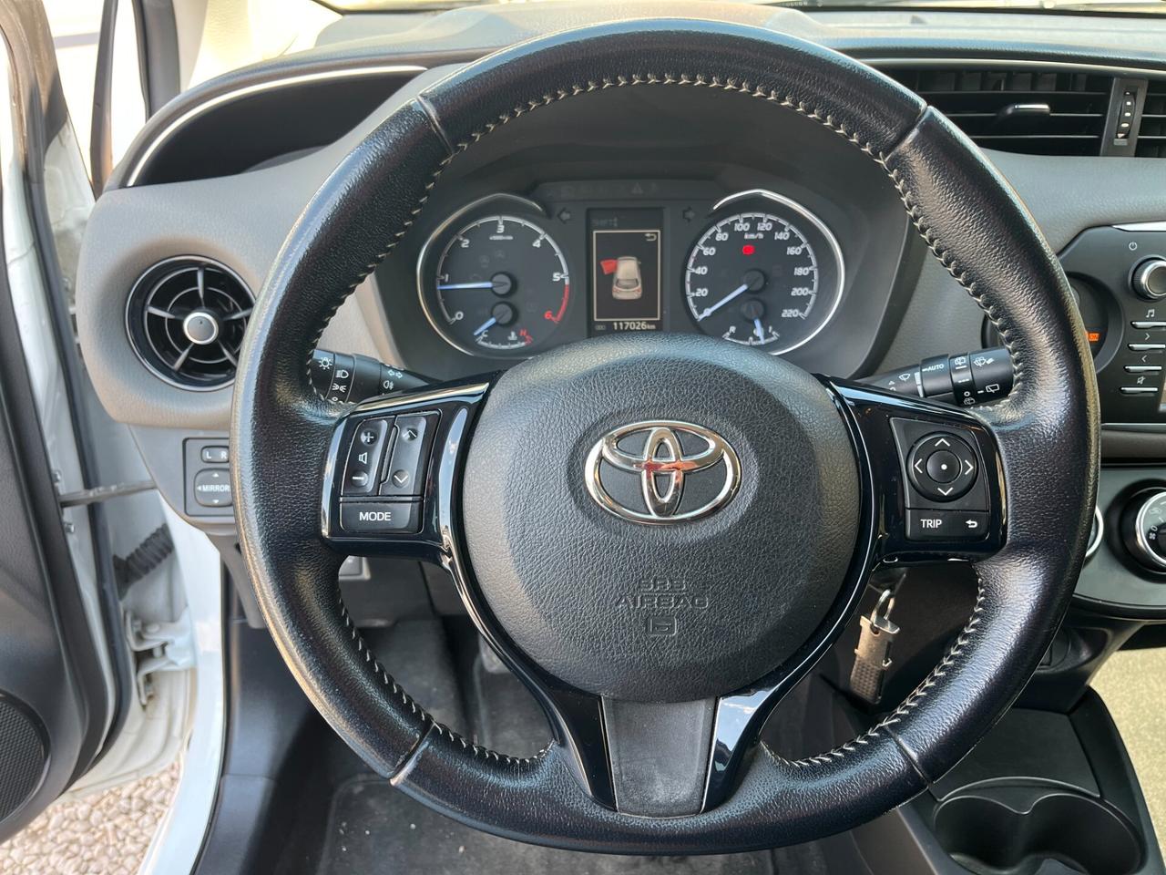 Toyota Yaris 1.4 D-4D 5 porte Lounge KM CERTIFICATI