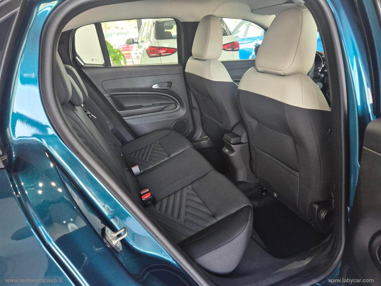 FIAT 600 Hybrid 110 CV DCT MHEV Icon