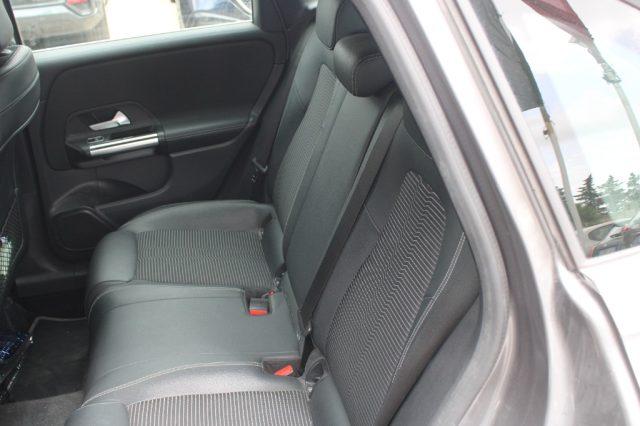 MERCEDES-BENZ B 180 d Automatic
