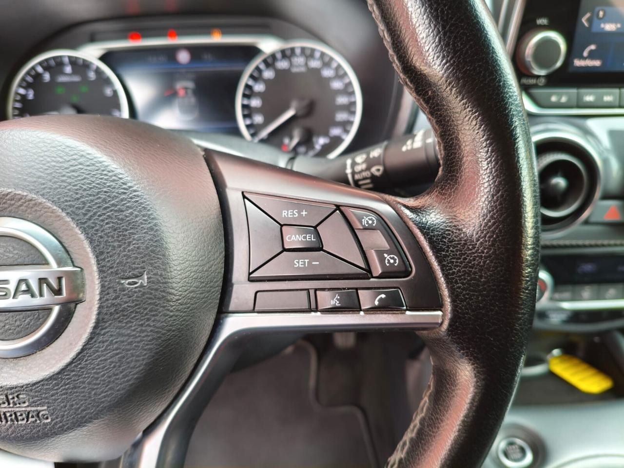 Nissan Juke 1.0 DIG-T 114 CV N-Connecta