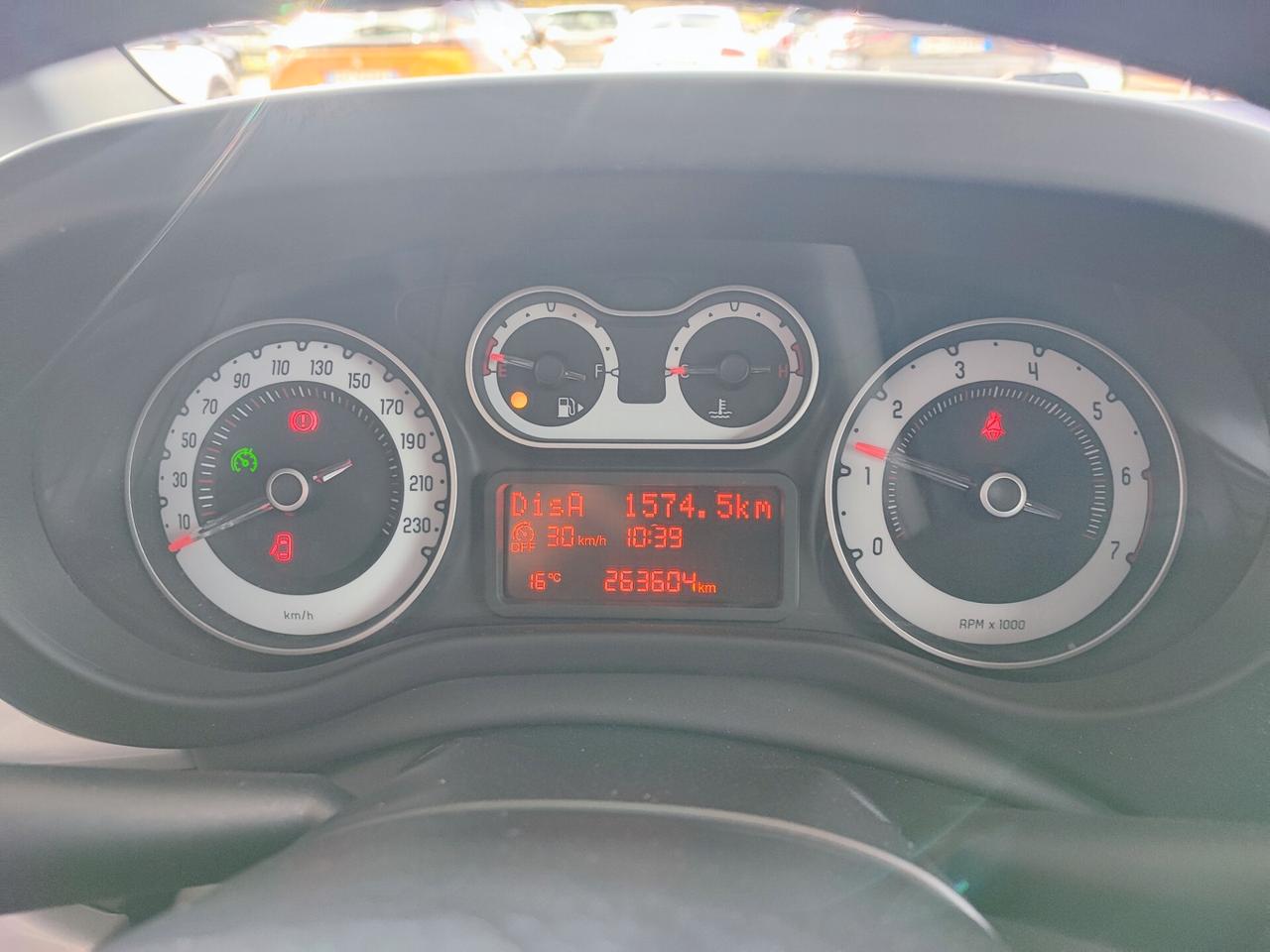 Fiat 500L 1.4 95 CV Lounge