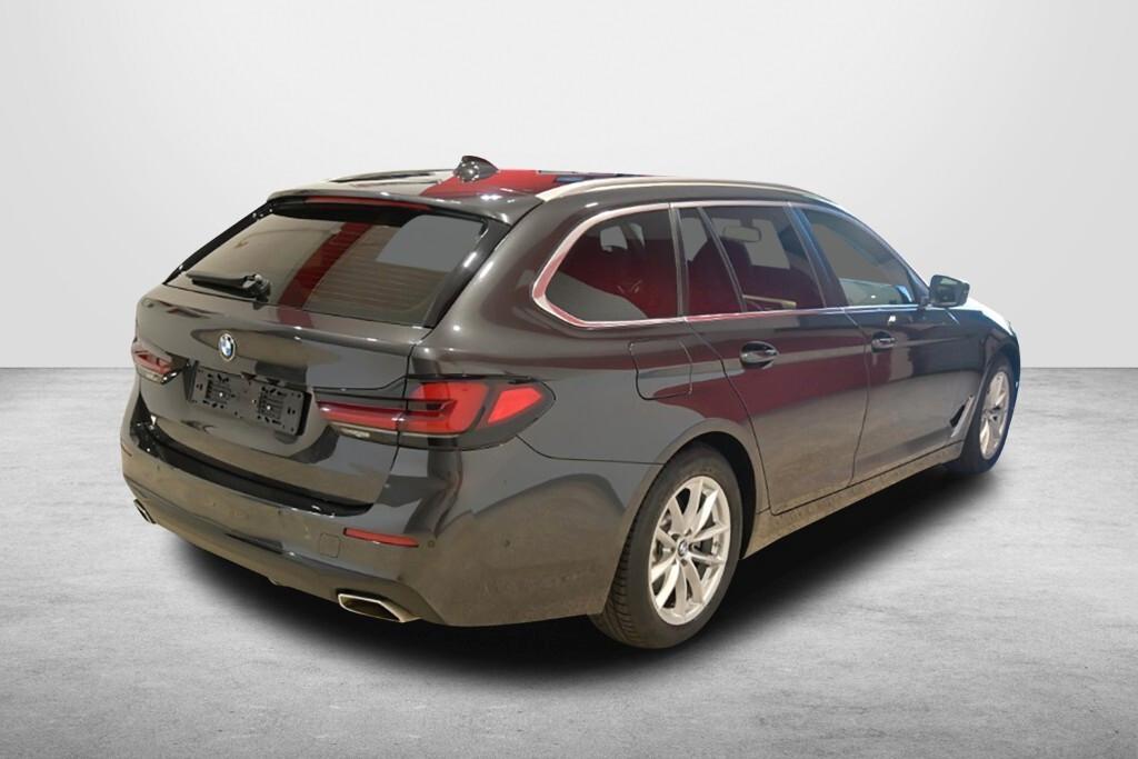BMW 518D TOURING 136CV STEPTRONIC 48V BUSINESS ADVANTAGE ( FARI LED ADATTIVI - BMW DIGITAL COCKPIT - ACTIVE CRUISE - PELLE - AMBIENT LIGHTS - NAVI - MIRROR - PARK ASSISTANT - TELECAMERA POST. )
