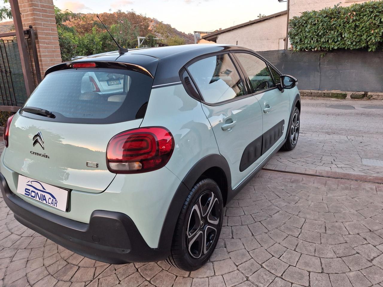 Citroen C3 PureTech 82 Shine Neopatentati