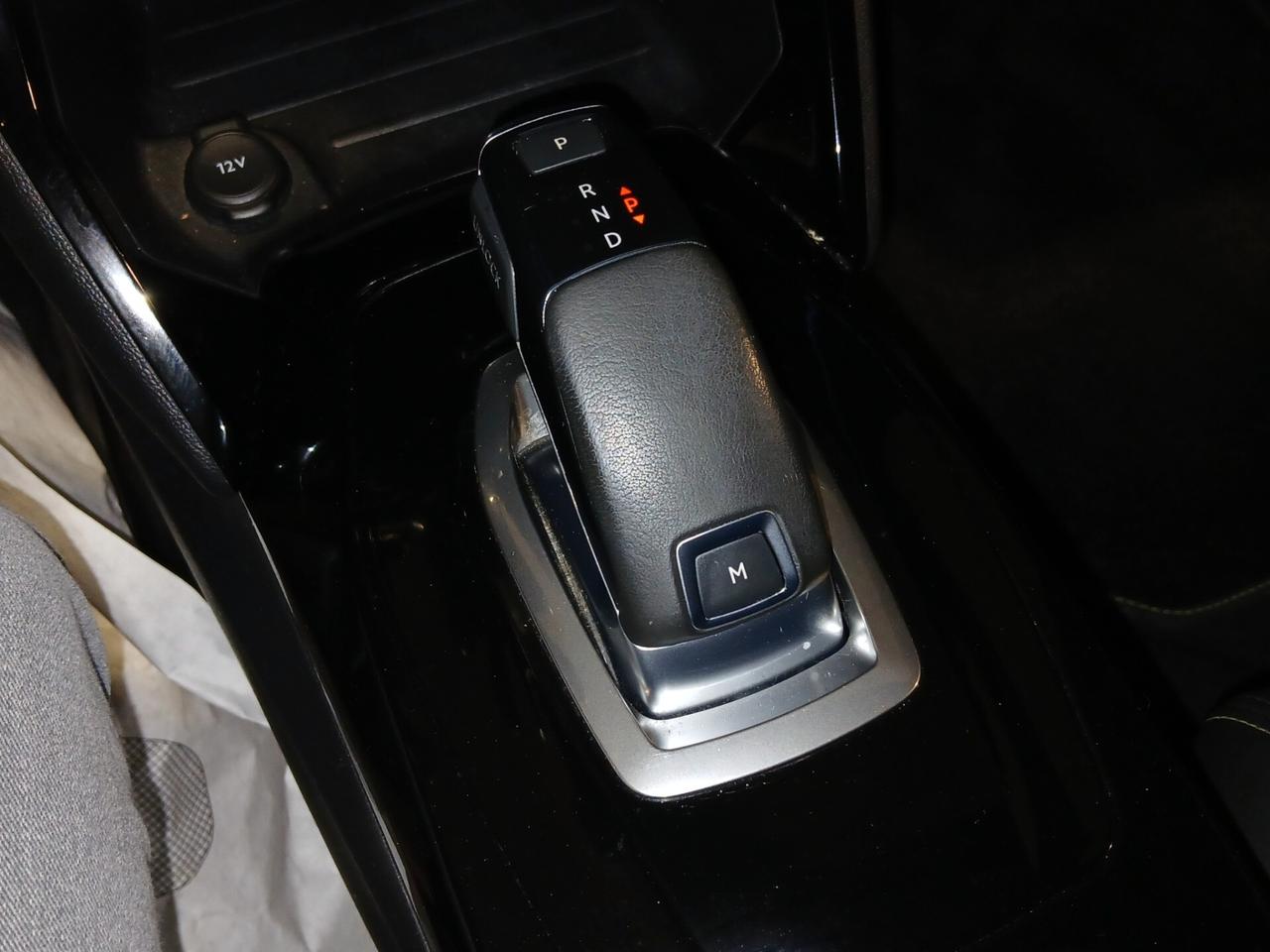 Peugeot 2008 PureTech 130CV S&S EAT8 GT Pack