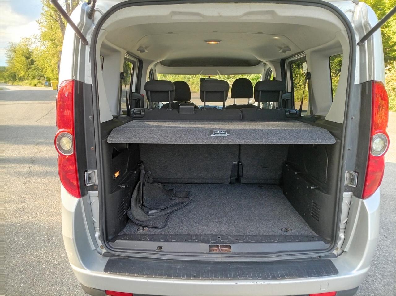 Fiat DDoblò 1.6 MJT 5 POSTI