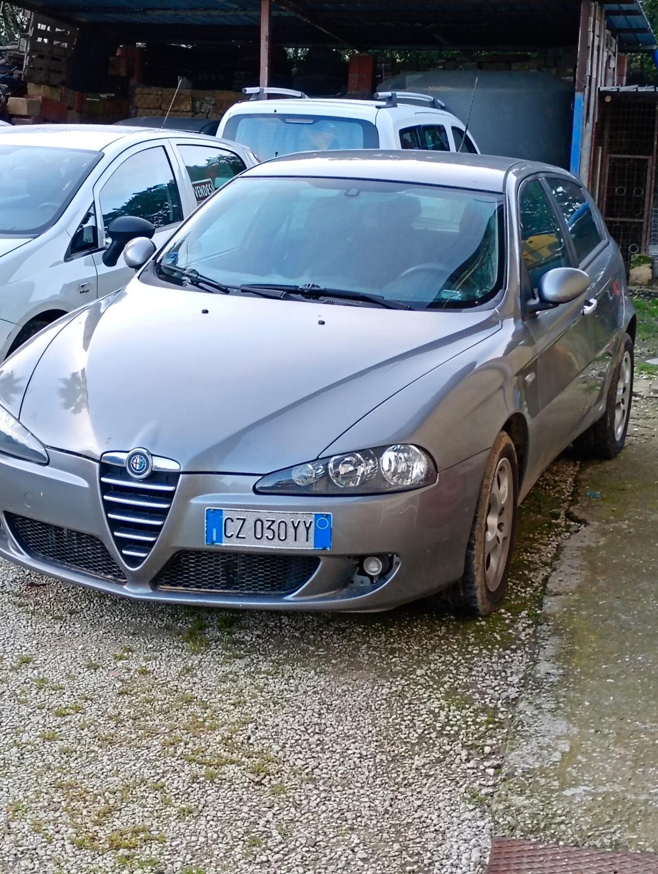 Alfa Romeo 147 1.9 JTD M-JET 16V 5 porte Dist.