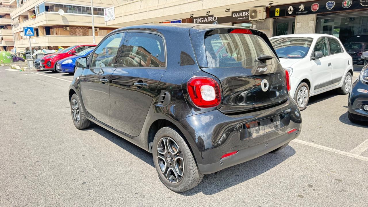 Smart ForFour 90 0.9 Turbo Prime LED NAVI PANORAMA PDC CERCHI 15 BLUETOOTH