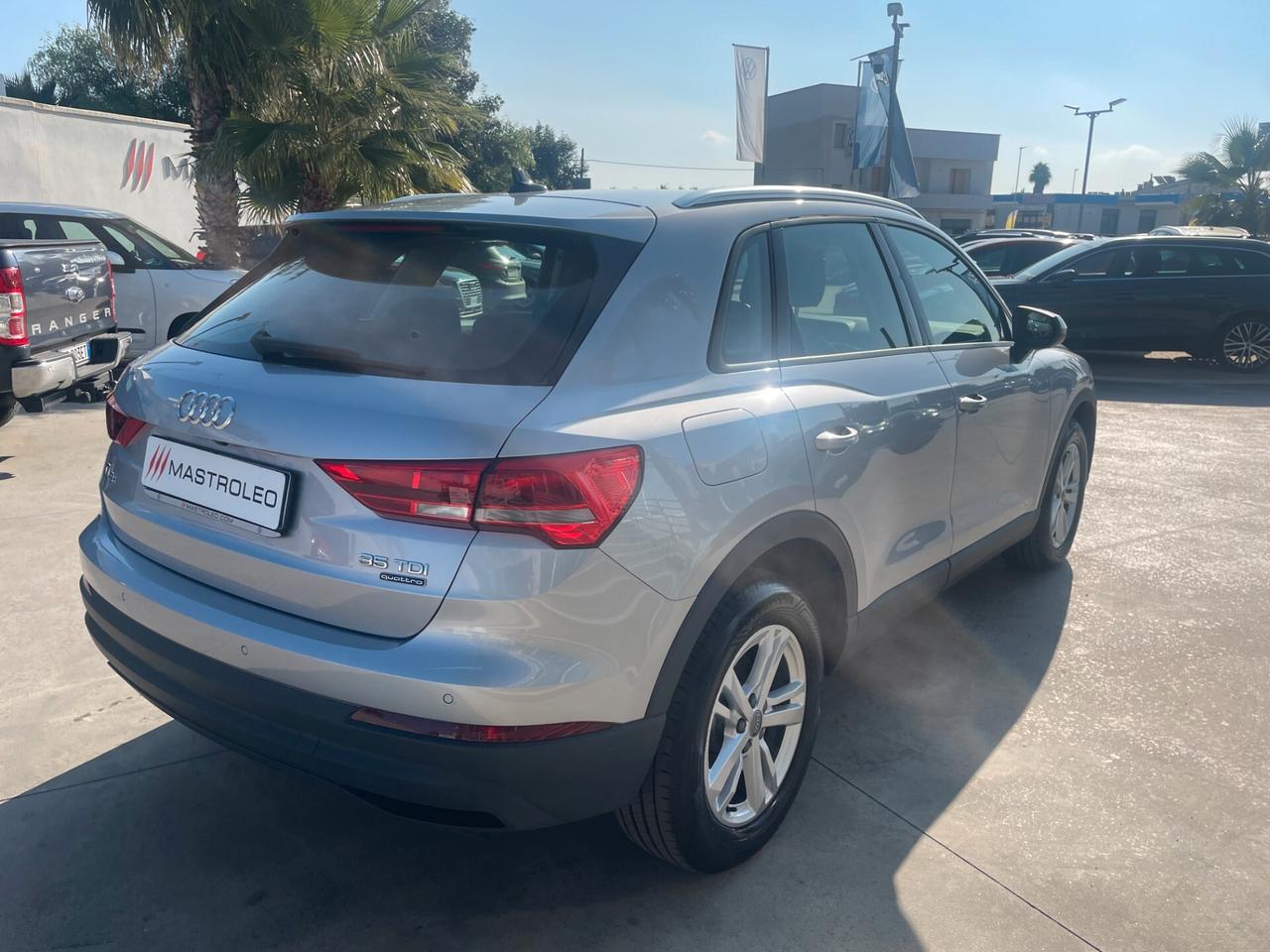 Audi Q3 35 TDI quattro Business