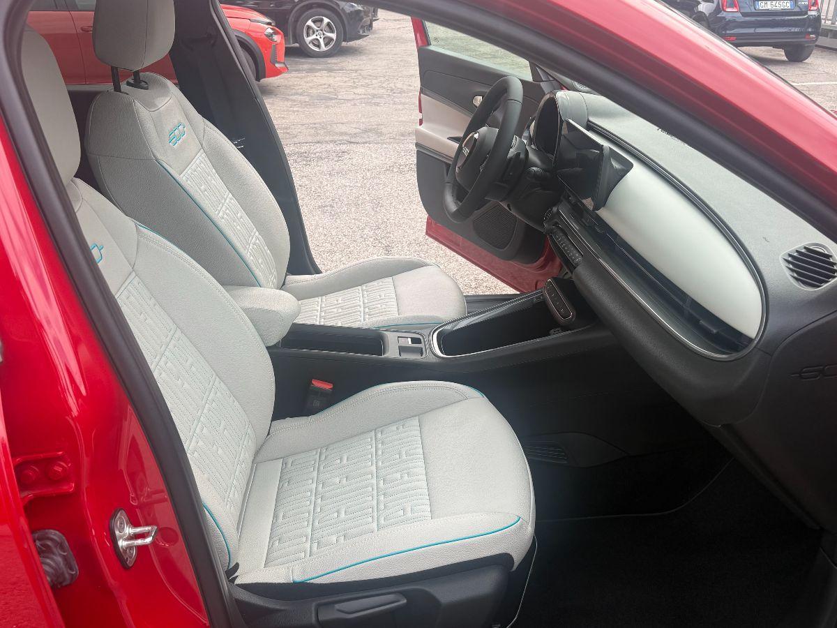 FIAT - 600 - Hybrid DCT MHEV La Prima