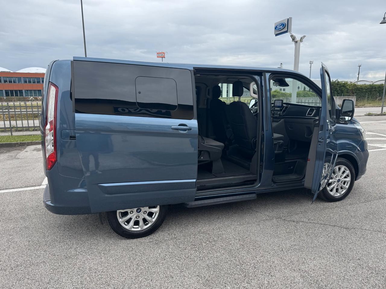 Ford Tourneo Custom Titanium 2.0 TDCi 130CV 8posti