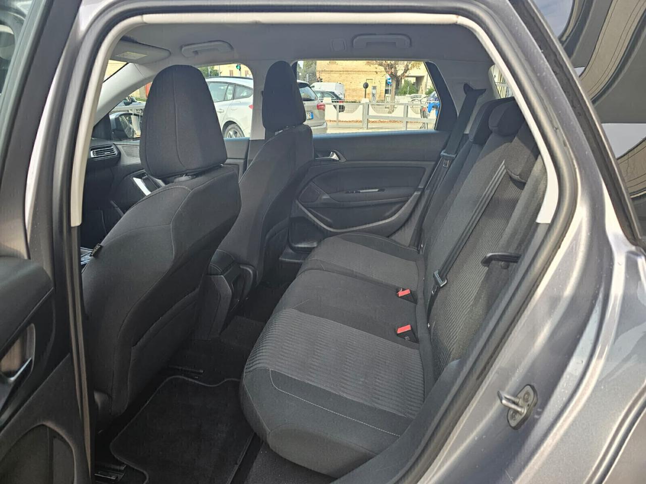 Peugeot 308 BlueHDi 120 EAT6 SW Business