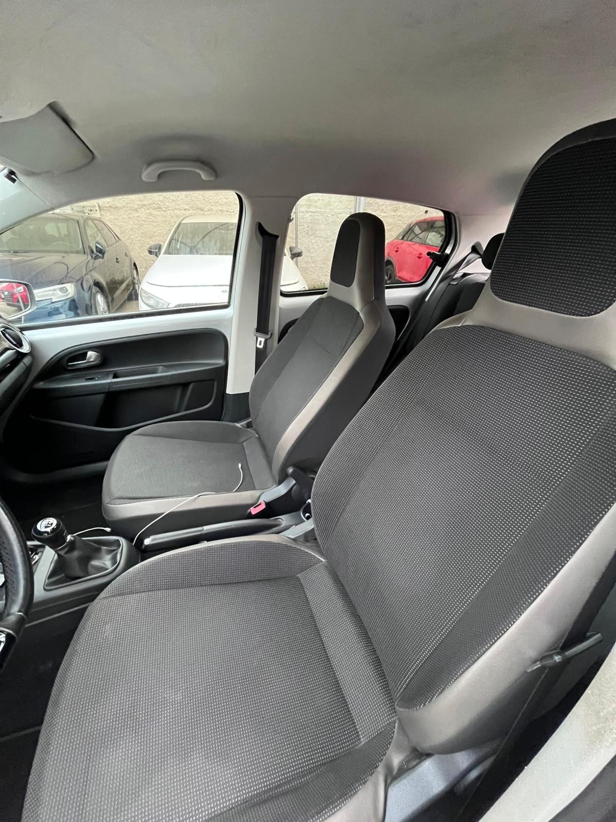 Volkswagen up! 1.0 75 CV 5p. high