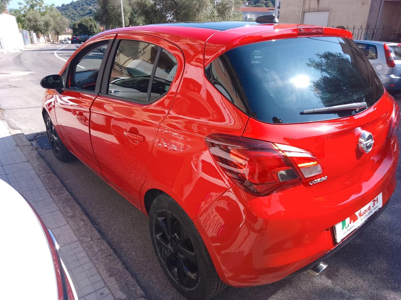 Opel Corsa 1.2 5 porte