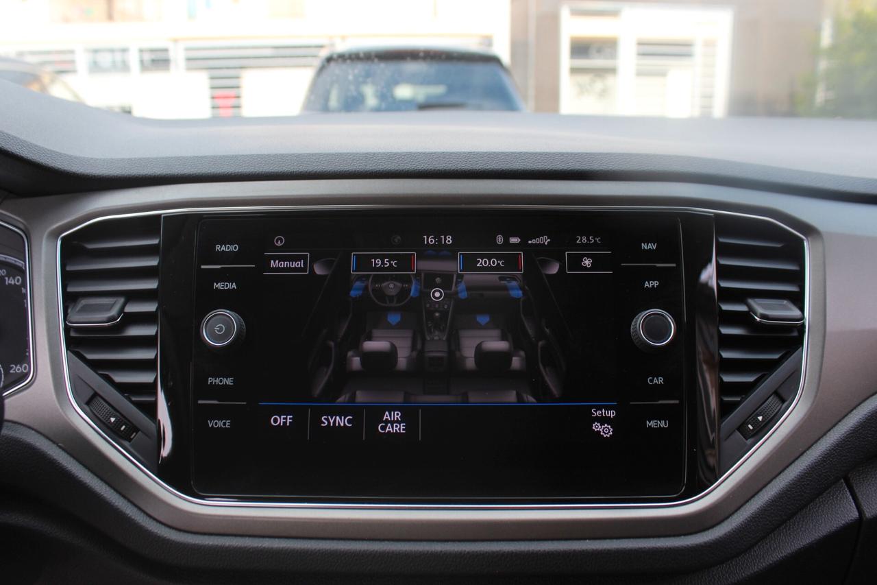Volkswagen T-Roc 1.6 TDI SCR Business BlueMotion Technology