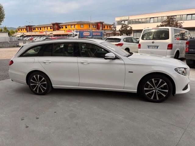 Mercedes-benz E 300 de S.W. Auto EQ-Power Business Sport ""ACC""