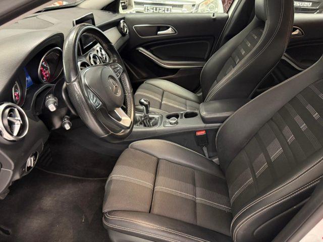 MERCEDES-BENZ GLA 180 d Premium