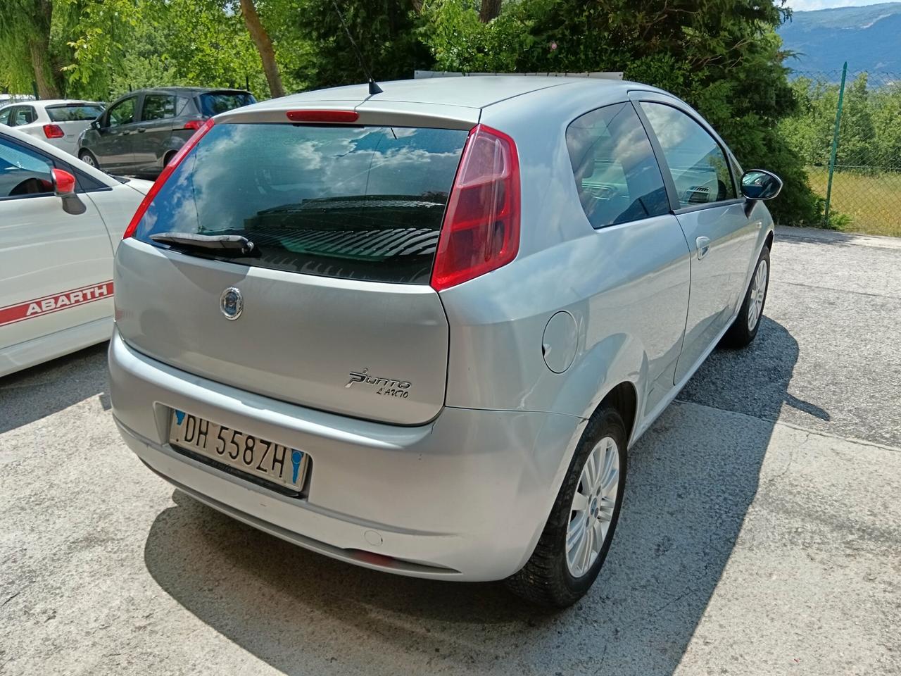 Fiat Grande Punto 1.3 MJT 90CV AUTOCARRO 4 POSTI