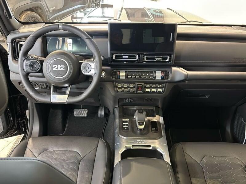 EMC 212 2.0T GDI Officier 4WD AT