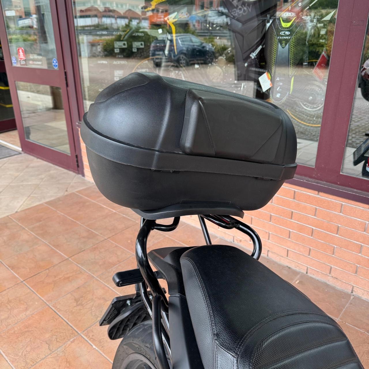 Benelli Leoncino 500