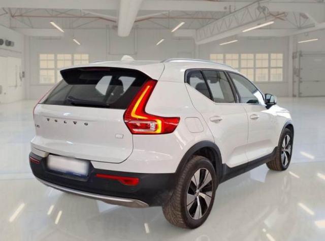 VOLVO XC40 T4 Recharge Plug-in Hybrid Inscription Expression