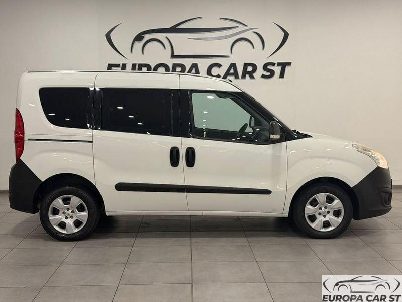 Opel Combo Tour 1.3D 95CV E6B AUTO CARRO