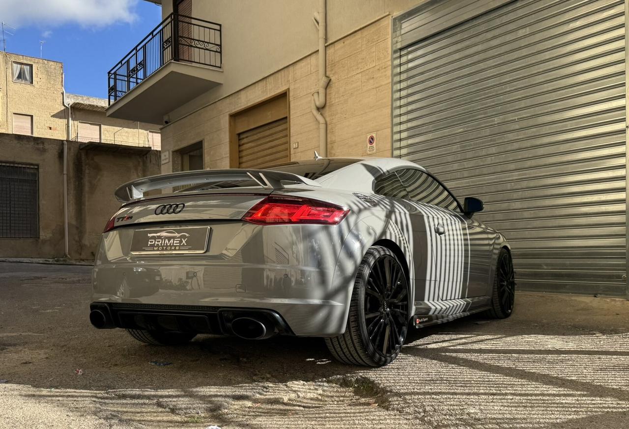 Audi TT RS Coupé 2.5 TFSI quattro S tronic