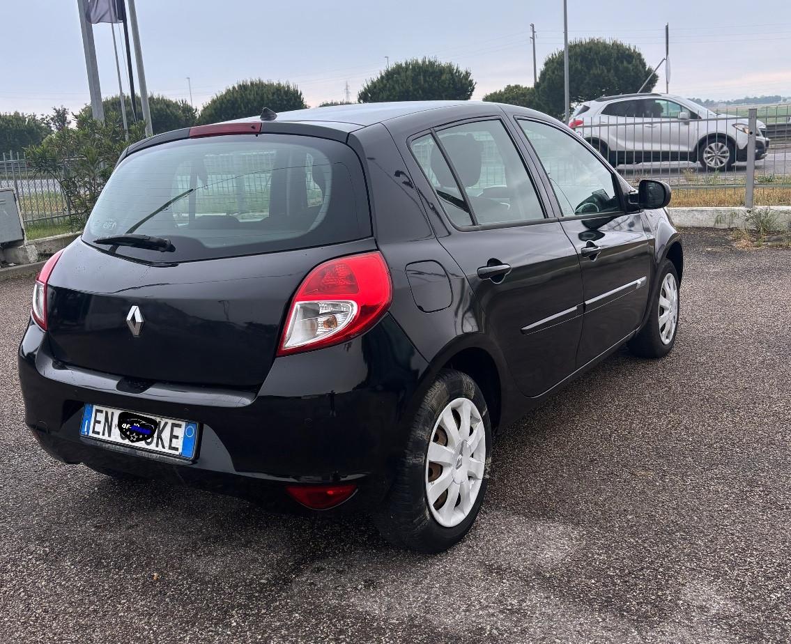 Renault Clio 1.2 16V 5 porte GPL Dynamique
