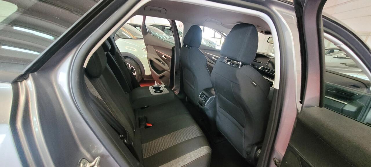 Peugeot 3008 BlueHDi 130 S&S Business