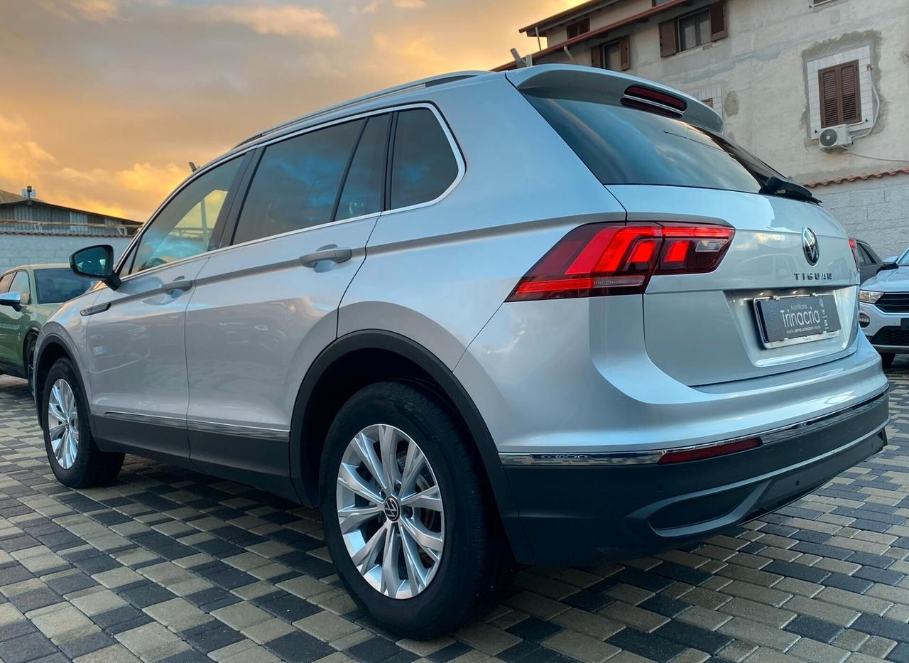 Volkswagen Tiguan Life 2.0 TDI 150CV DSG