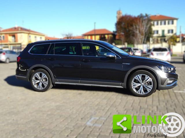 VOLKSWAGEN Passat Alltrack 2.0 BiTDI 4Motion DSG 240CV Garantita