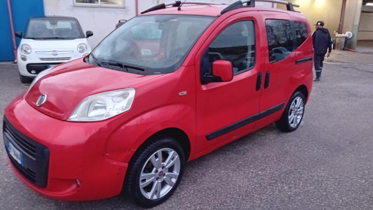 Fiat qubo 5P-1.4 metano emoticon-12/2010