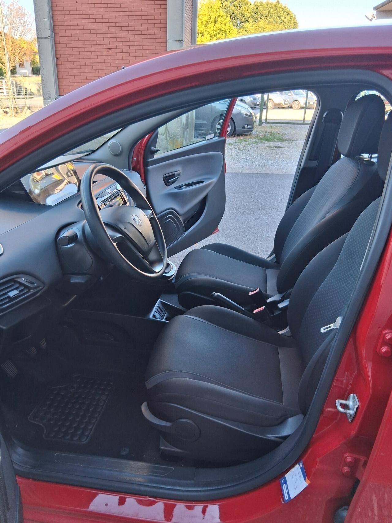 Lancia Ypsilon 1.2 69 CV UNICO PROPRIETARIO