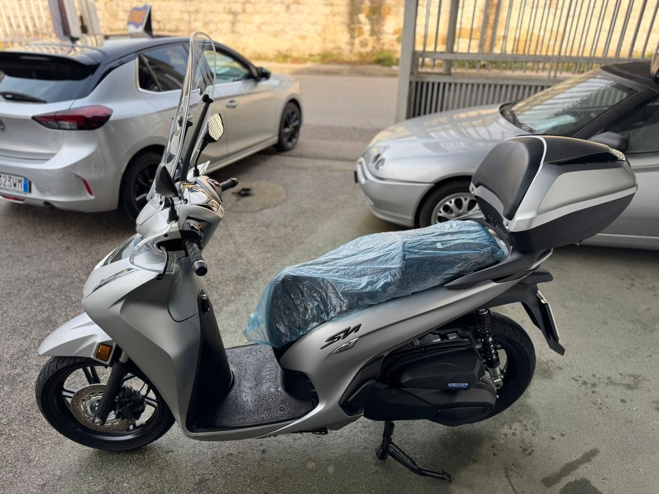 HONDA SH 350I 2025 *FINANZIAMENTO SENZA BUSTA PAGA*